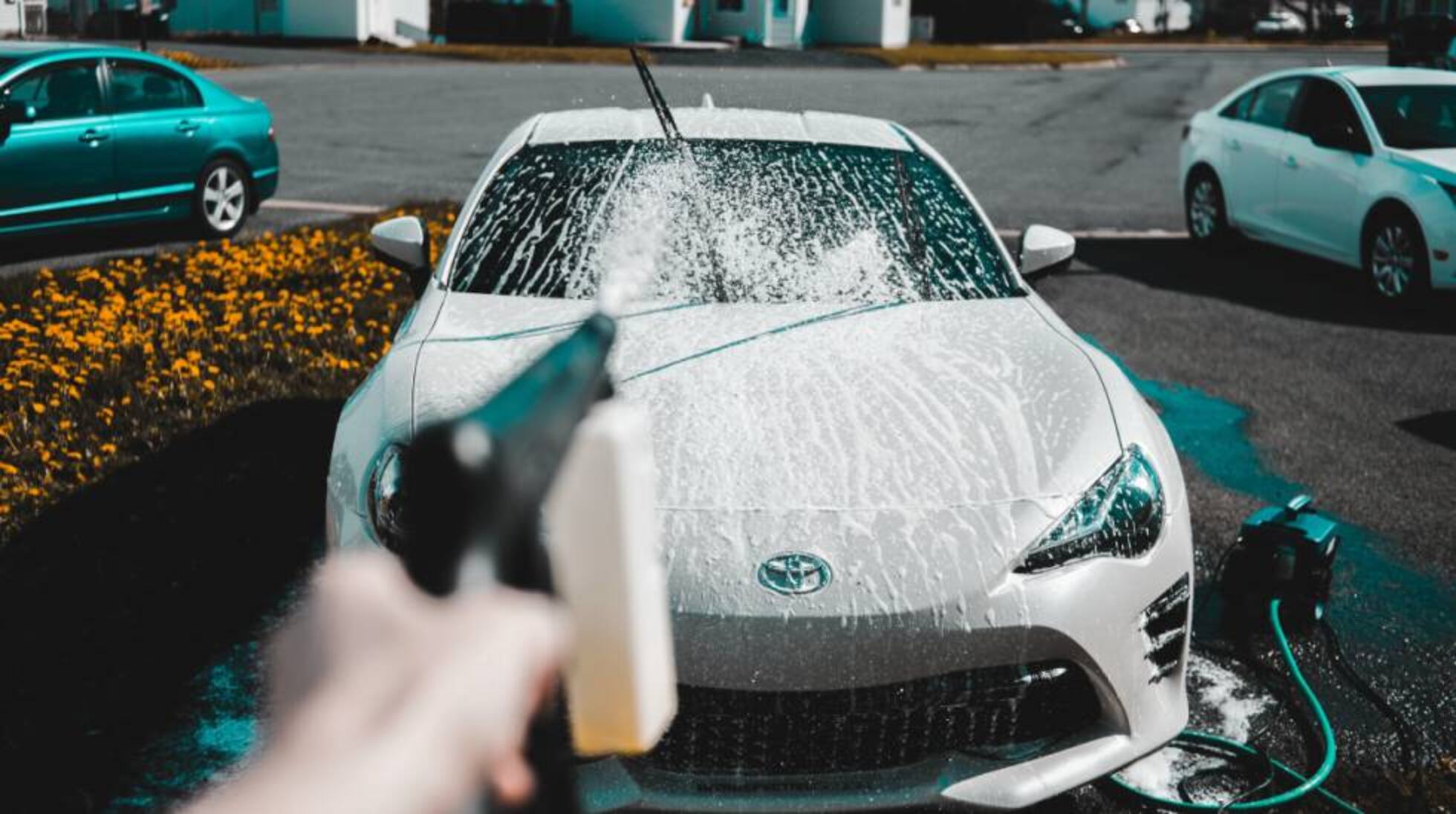 Todo lo que necesitas para eliminar la suciedad del coche y dejarlo tan