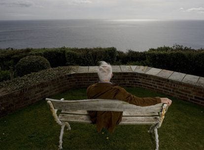 John Le Carré (Poole, Dorset, 1931) fotografiado la semana pasada en su casa de Cornualles.