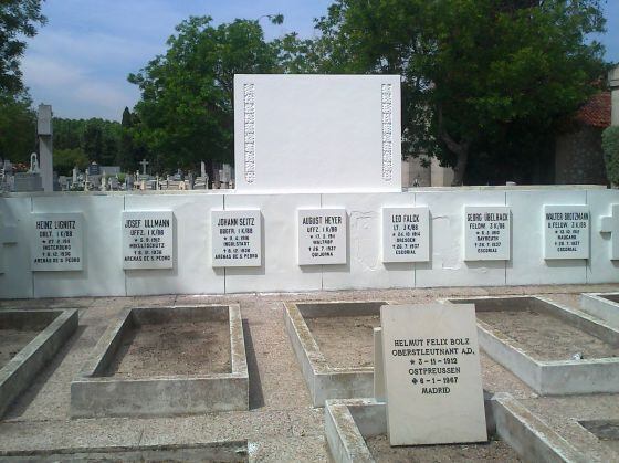 Monumento a la Legión Cóndor, ya sin la placa retirada.