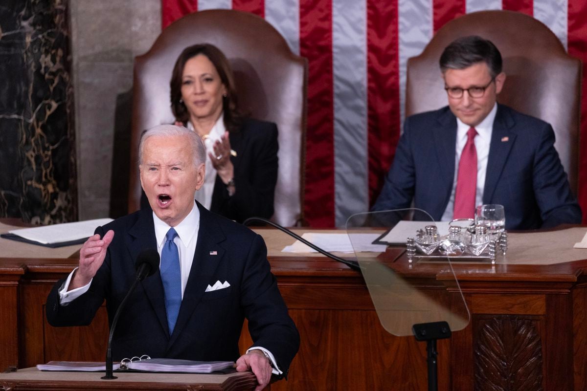 Biden pledges his support to Ukraine to stop Putin and asks Israel not to use humanitarian aid as a bargaining chip |  International