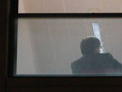 Carles Puigdemont en una depend&egrave;ncia de la seu de la Fiscalia belga.