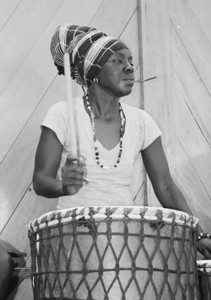 N'Deye Seck, percusionista senegalesa.