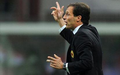 El entrenador del Milan, Massimiliano Allegri, ante el Roma.