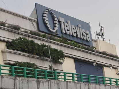 Fachada de Televisa San Ángel, en Ciudad de México.