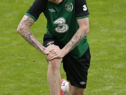James McClean, durante un entrenamiento con Irlanda