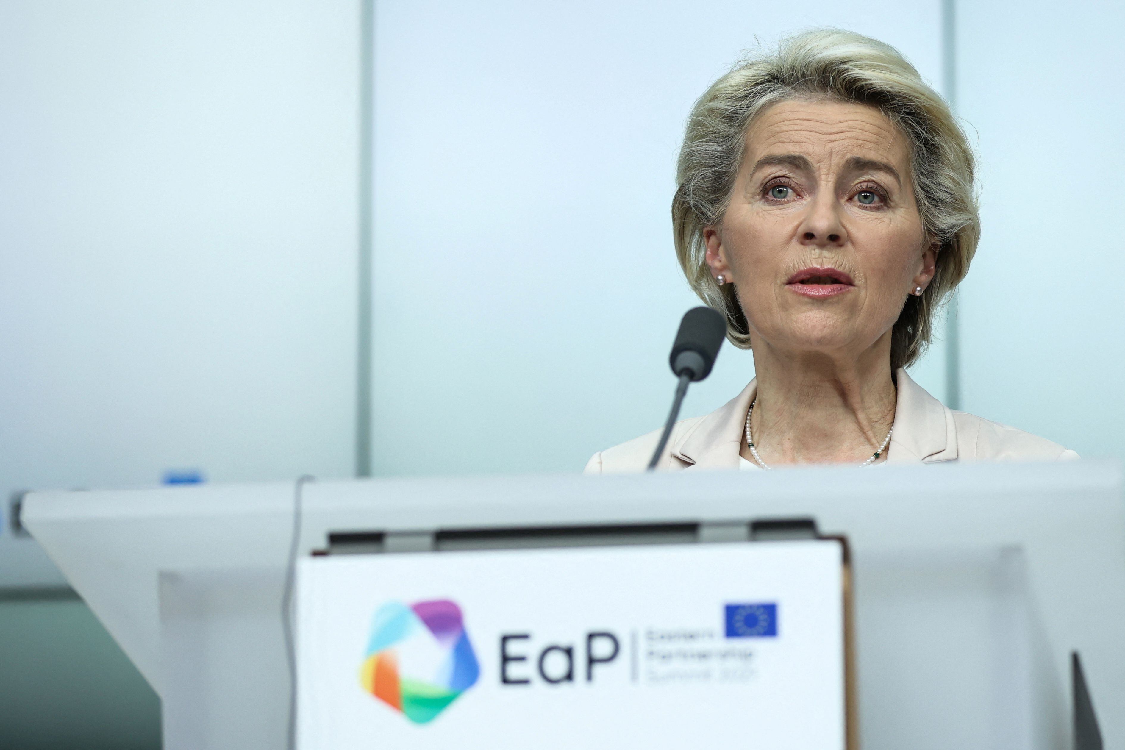 La presidenta de la Comisión Europea, Ursula von der Leyen, en una comparecencia en Bruselas el pasado 16 de diciembre.