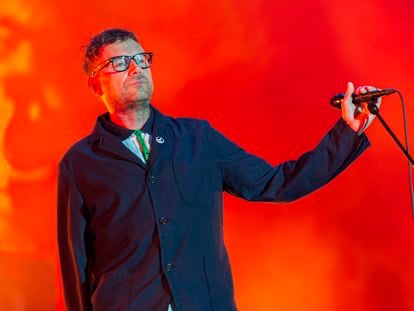 Damon Albarn, durante el concierto de Blur en Barcelona. Blur fue una de las apuestas del festival por grupos que han triunfado hace 30 o 40 años. Otros fueron New Order o Pet Shop Boys.