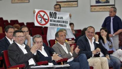 El secretario general de los socialistas valencianos, Ximo Puig, ayer en la sede de UGT.