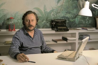 El escritor Julio Llamazares.