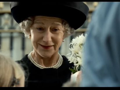 Helen Mirren, recreando a la reina Isabel II en 'The Queen'.