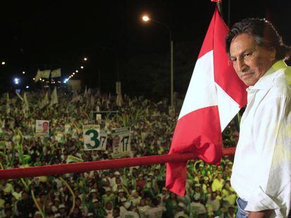 Alejandro Toledo, durante la campaña electoral en 2011. En vídeo: declaraciones del ministro de Justicia, Vicente Zeballos.