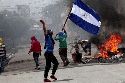 Manifestantes en una protesta contra el presidente Daniel Ortega, en Managua en mayo de 2018.