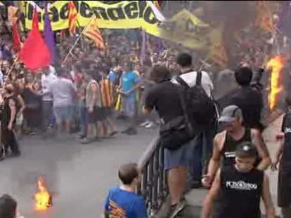 La manifestación independentista termina con quema de banderas
