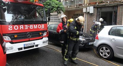 Miembros del Cuerpo de Bomberos de Cordoba.
