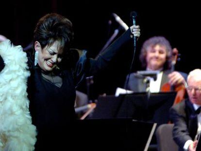 Virginia Luque, durante una actuaci&oacute;n en el Teatro Col&oacute;n de Buenos Aires, en 2006. 