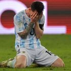 Messi llora de alegría cuando acaba el partido.  El día 10, a los 34 años, lo hizo con su primer gran título con Argentina.  En Maracanazo, aunque con solo 8.000 espectadores en la grada.