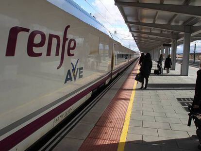 Los retrasos en el AVE costaron a Renfe más de cinco millones en 2019