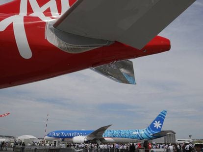 Un Boeing 787-9 Dreamliner de Air Tahiti Nui en el Salón Aeronáutico de Paris, este martes.