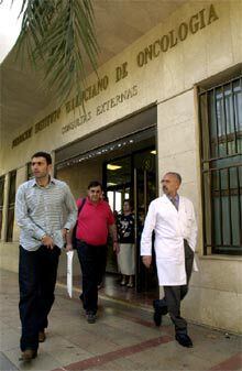 Molina, ayer, a la salida del Instituto Valenciano de Oncología.