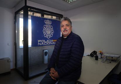 Mohamed Dris, en su antigua comisaría de Arganzuela (Madrid).