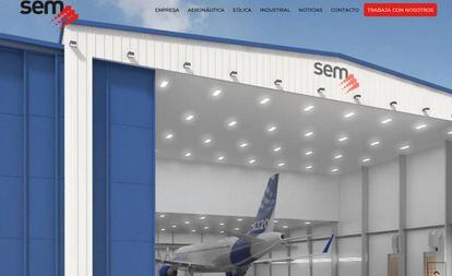 Pantallazo de la web de SEM, con imagen del hangar en el aeropuerto mallorquín de son Sant Joan.