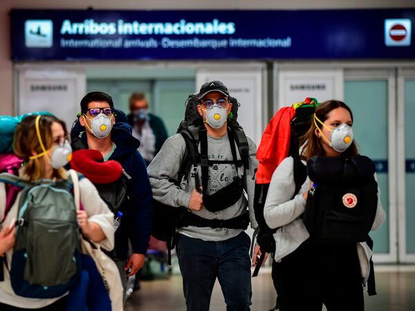 Argentina suspende la llegada de vuelos de Europa, Estados Unidos, China y Japón por el coronavirus | Sociedad | EL PAÍS