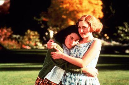 Melanie Lynskey y Kate Winslet, en una imagen de la película 'Criaturas celestiales' (1994), de Peter Jackson.