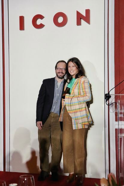 Daniel García, director de ICON, y María Domecq, Global Marketing Director de Loewe Perfumes.
