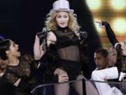 Madonna durante una actuación