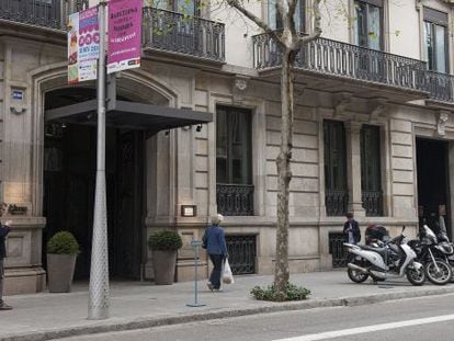 Fachada del Hotel Alma en Barcelona.