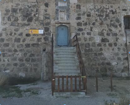 Entrance to the tower of San José, in Tabarca (Alicante), with the shield of Carlos III, in an image of the Civil Guard.