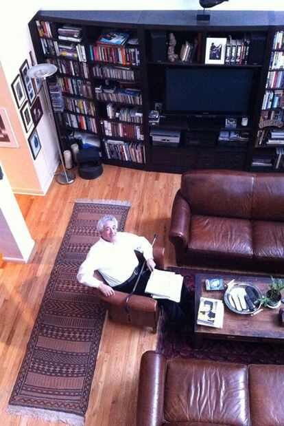 Peter Meyer, presidente de Overlook Press,
en su domicilio de Nueva York en enero
de 2011.