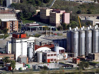 F&aacute;brica de Cacaolat, propiedad de Damm, en Santa Coloma de Gramenet.