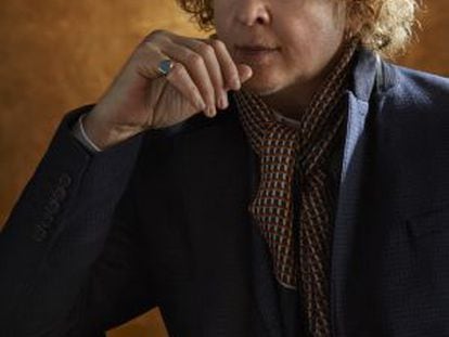 El cantante Mick Hucknall en una imagen promocional.