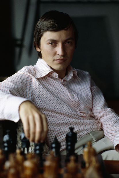 Anatoli Karpov posa en Baguio, Filipinas, durante el campeonato que lo convertiría en el mejor ajedrecista del mundo en 1978.