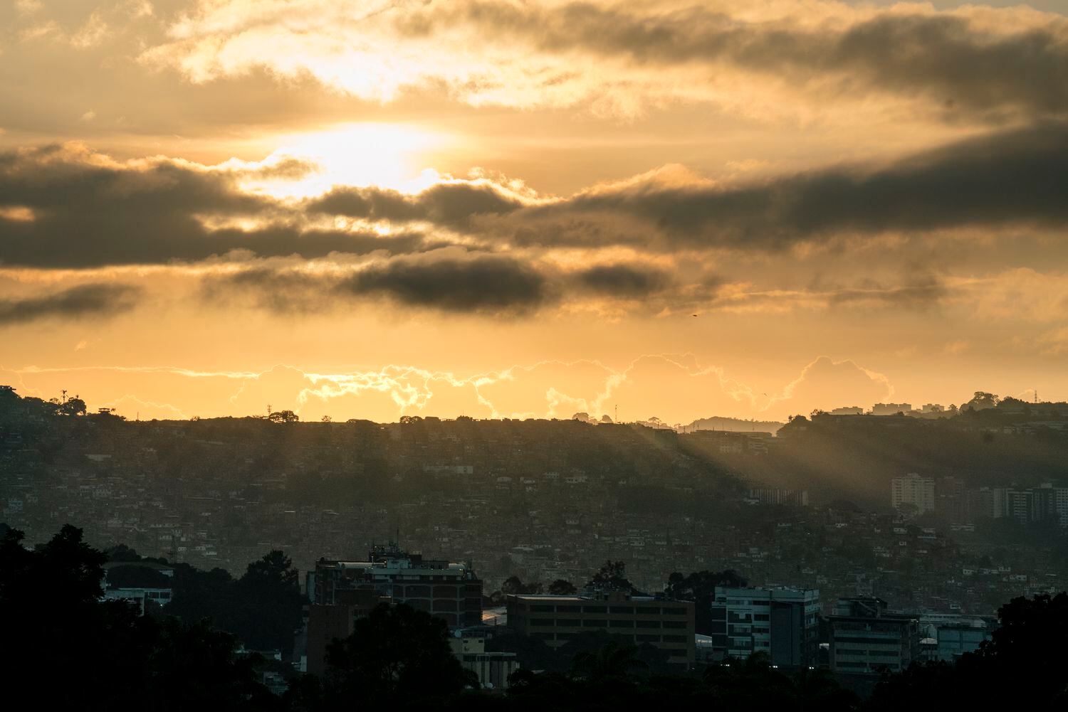 Vista general del barrio Petare, una de las zonas más pobladas de Caracas.