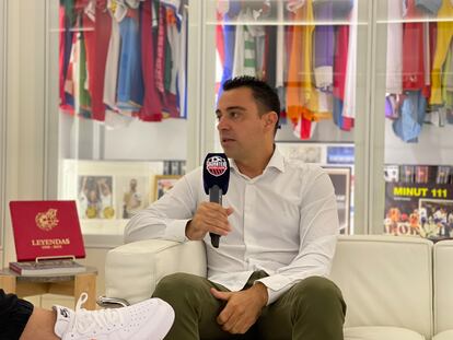El entrenador del FC Barcelona, Xavi Hernández, en el canal de Jijantes FC en Twitch.