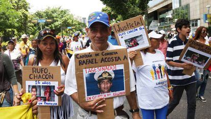 Protesta por la muerte del capitán Rafael Acosta Arévalo, el viernes en Caracas.