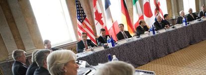 Reunión de los ministros de Finanzas y directores de bancos centrales del G7, en octubre de 2008.