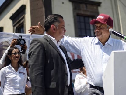 Santiago Nieto y López Obrador, en Jalisco.