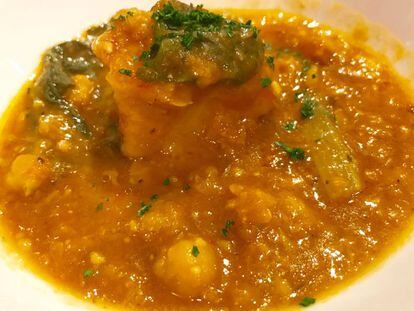 BACALAO CON GARBANZOS / CAPEL
