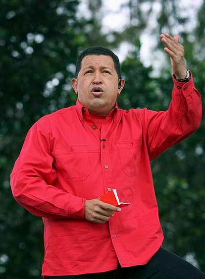 Hugo Chávez, durante su programa <i>Aló presidente, </i><b>el domingo.