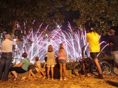 Espectáculo de fuegos artificiales, el año pasado, en el parque Tierno Galván. 