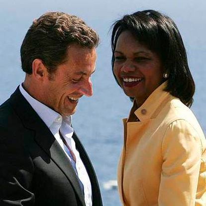 Nicolas Sarkozy y Condoleezza Rice, ayer en la Costa Azul.