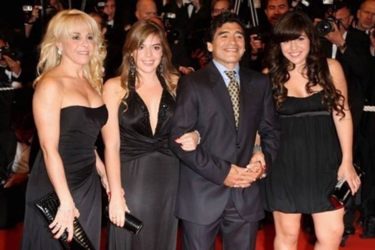 La emotiva despedida de los hijos de Diego Maradona en las redes sociales
