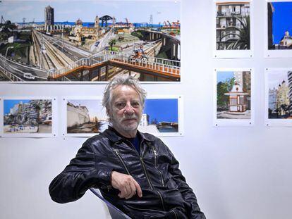 Xavier Mariscal, junto a obras de su exposición 'Luz de Valencia'.