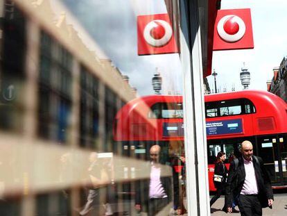 Publicidad de Vodafone en Londres (Reino Unido).