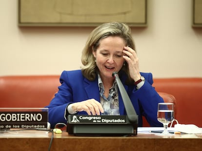 La vicepresidenta de Asuntos Económicos, Nadia Calviño, en una comparecencia este jueves en el Congreso.