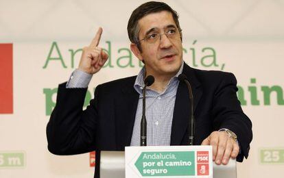 Patxi López, en la campaña del PSOE para las elecciones andaluzas en un hotel de Almería.