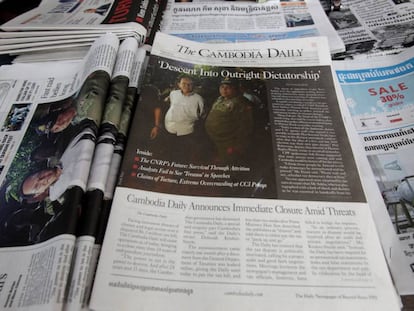 La &uacute;ltima portada del diario The Cambodia Daily, este lunes